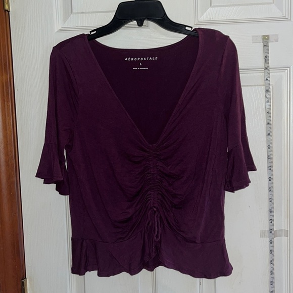 Aeropostale-large-plum cinch front, cropped blouse. V-neck top. Drawstring. - Picture 1 of 8